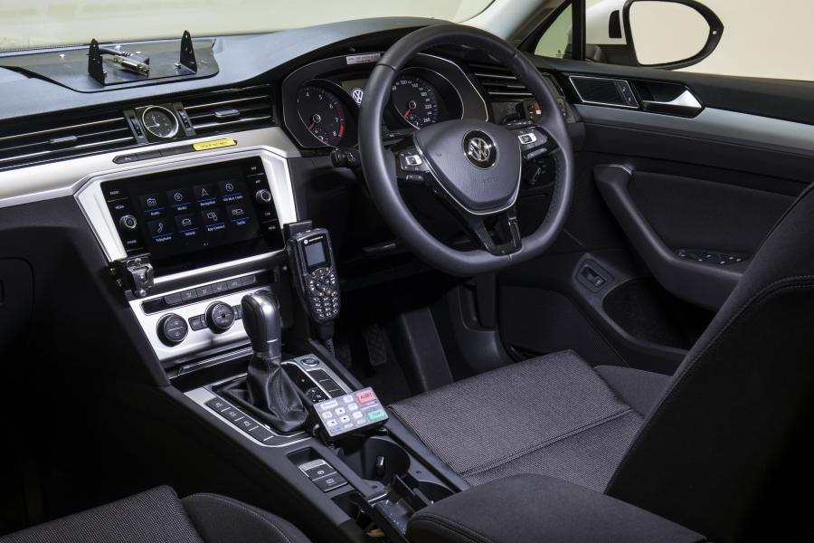 Интерьер Volkswagen Passat Proline 132TSI Police Wagon 2019 года  (AU) (фото 7 из 8)